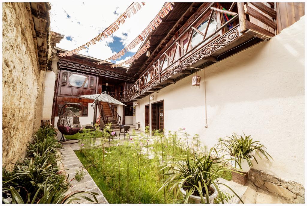 Yi'S Hostel Шангри-Ла Экстерьер фото